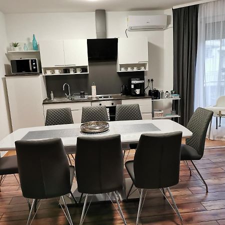 Freedom Apartman Hajdúszoboszló Exterior foto
